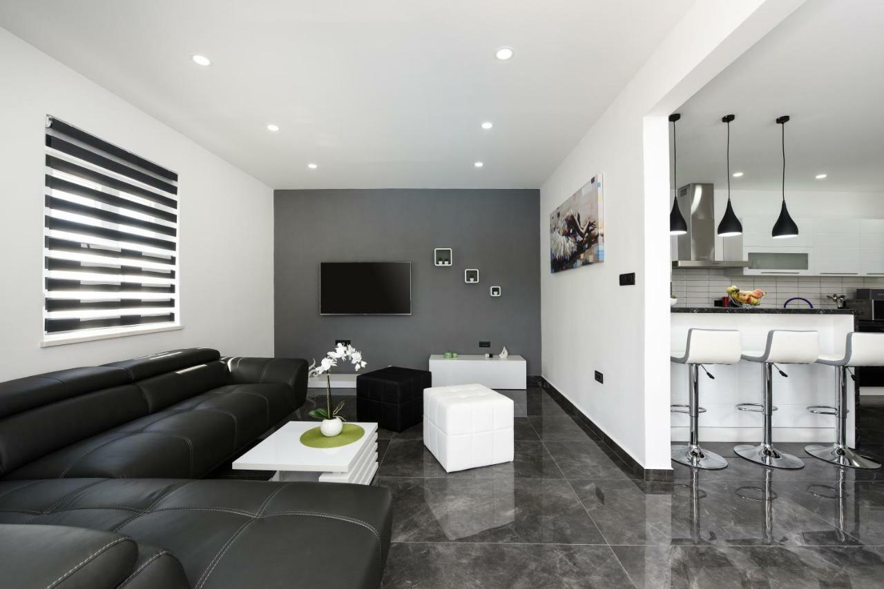 זאדאר Villa Mare - With Heated Pool מראה חיצוני תמונה