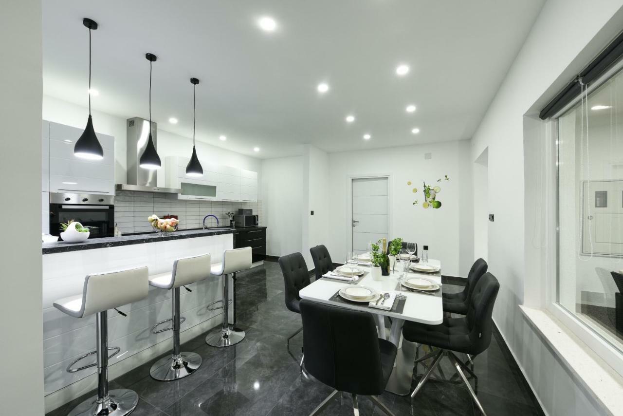 זאדאר Villa Mare - With Heated Pool מראה חיצוני תמונה