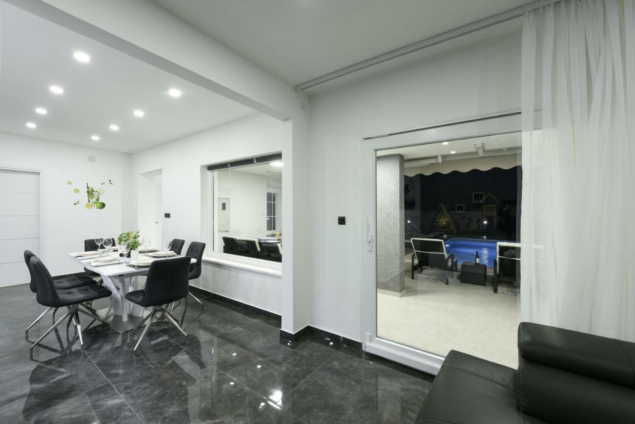 זאדאר Villa Mare - With Heated Pool מראה חיצוני תמונה
