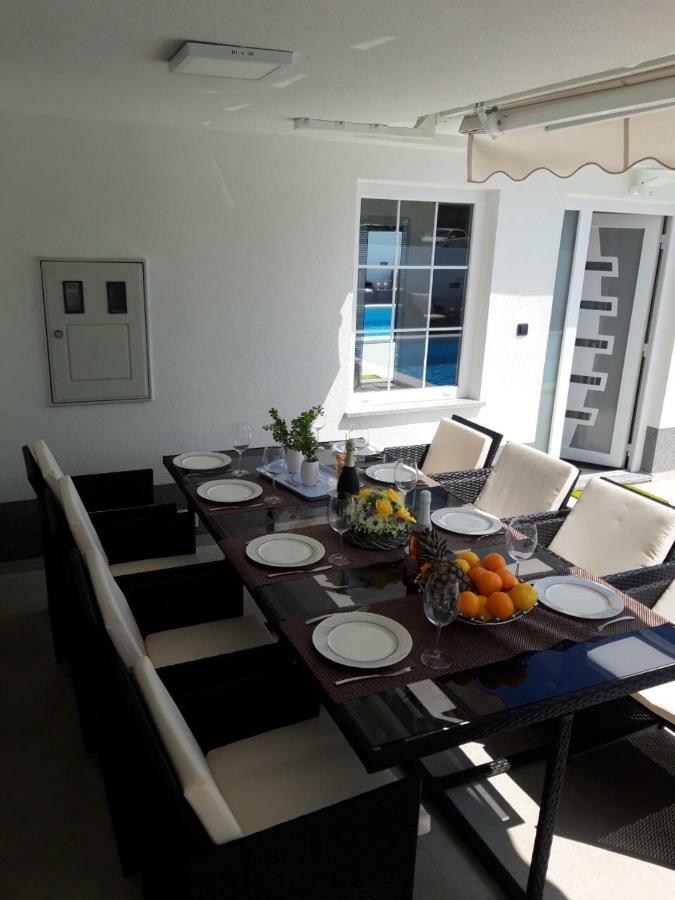 זאדאר Villa Mare - With Heated Pool מראה חיצוני תמונה