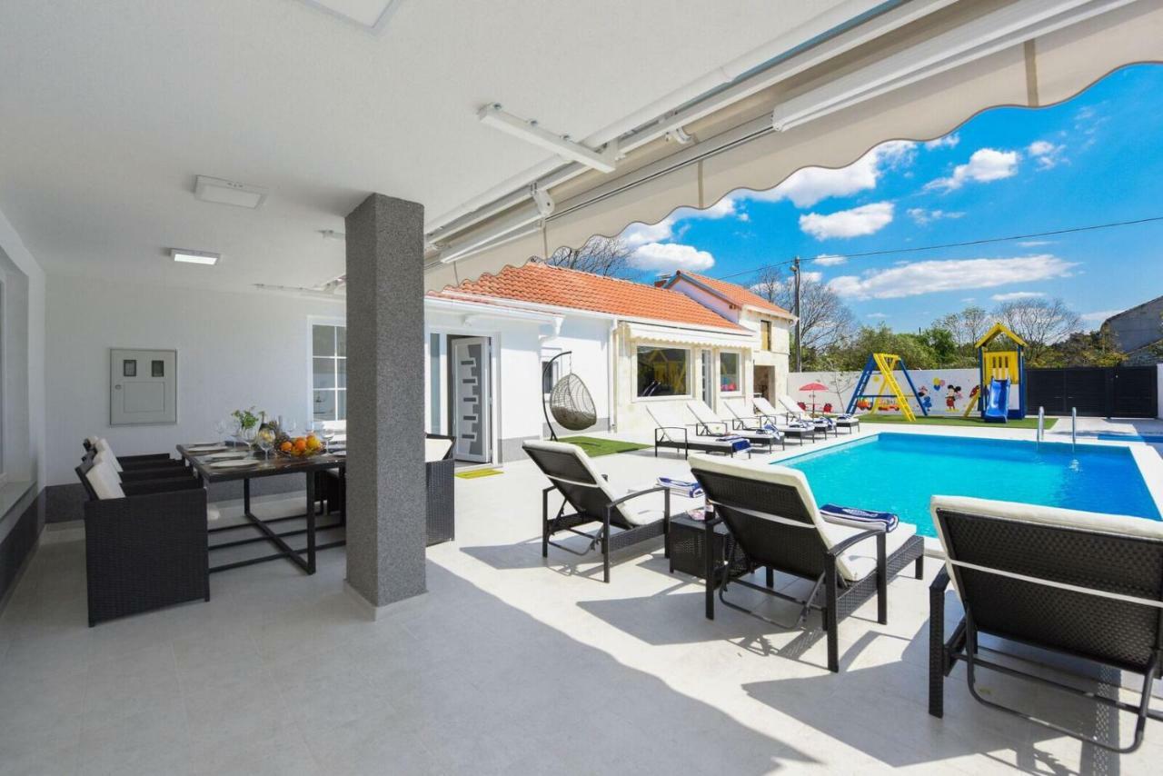 זאדאר Villa Mare - With Heated Pool מראה חיצוני תמונה